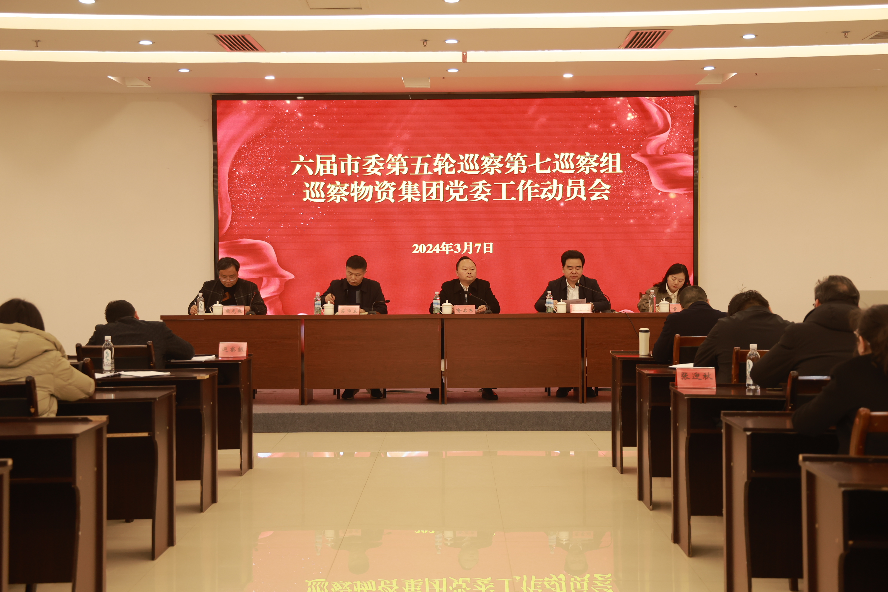 1-24030Q52430J1.jpg